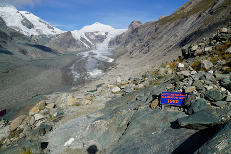 Die Pasterze in der Glocknergruppe (Grossglockner) als Klimaindikator. Vergleiche der Gletscherschmelze von 1850 bis 2015. Ein Beitrag der ANISA, Verein fr alpine Forschung.