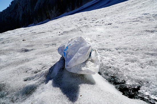 Gletscher; Gletscherforschung, Plogging; Archäologie; Dachsteingebirge; Scgladminger; Hallstätter; Müll; Müllforschung, Forschung; Gletscher-Plogging; Franz Mandl; Forschungsberichte der ANISA für das Internet 8 2018