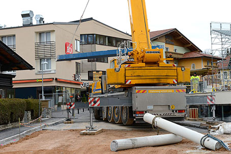 Der "Loop", Wahrzeichen der Ski WM 2013 in Schladming wird abgetragen