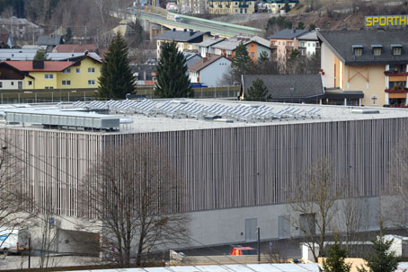 Voltaikanlage auf dem Dach den Kongressgebuses, 2013