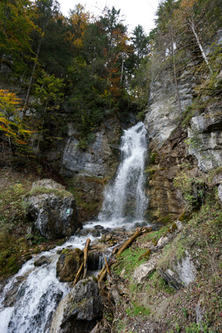 Archäologischer Wanderweg auf dem Burgstall, Ramsau am Dachstein. ANISA, Verein für alpine Forschung 2014